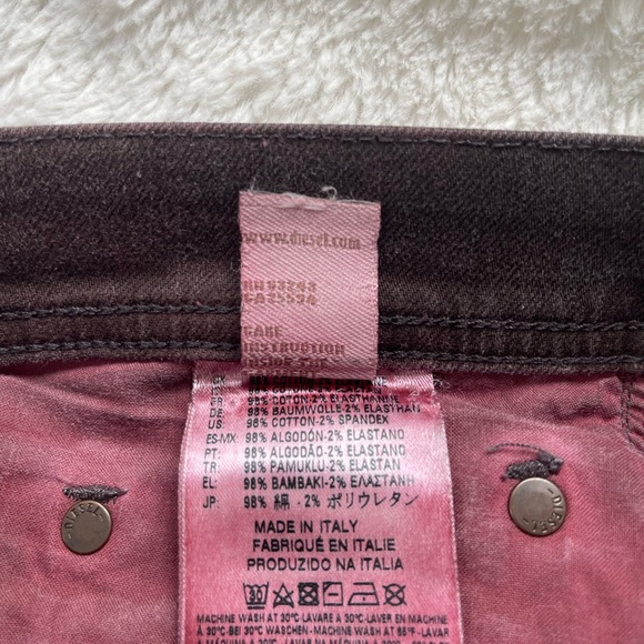 Diesel Men's Deep Red/ Burgundy Slim Jeans - Picture 14 of 14